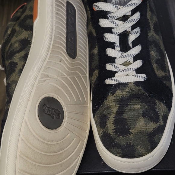 Coach low top camo shoe - Picture 6 of 9